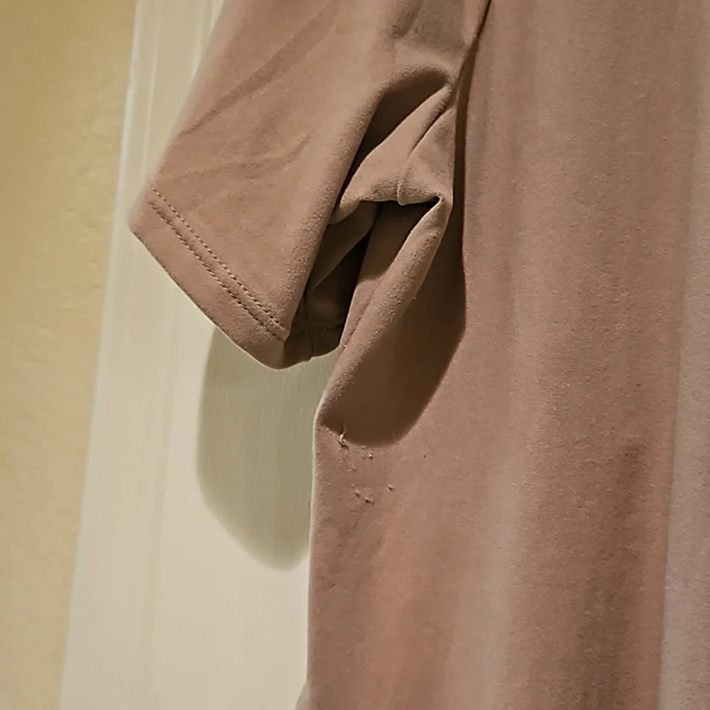 Zenana Taupe Blouse Size 1x - Picture 9 of 9